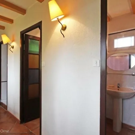 House Le Pont D'ommoy בית נופש *