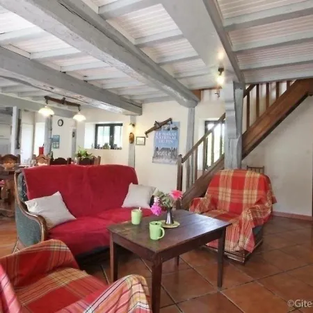 בית נופש House Le Pont D'ommoy *